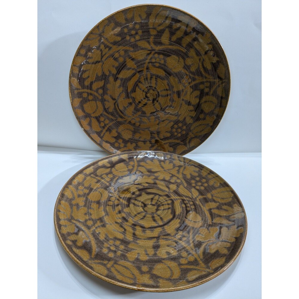 2 Red Wing Pottery Kashmir Oak Leaves & Acorn Dinner Plates 10.25"